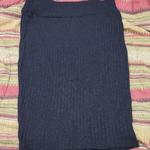 Elegant Black Ribbed Skirt